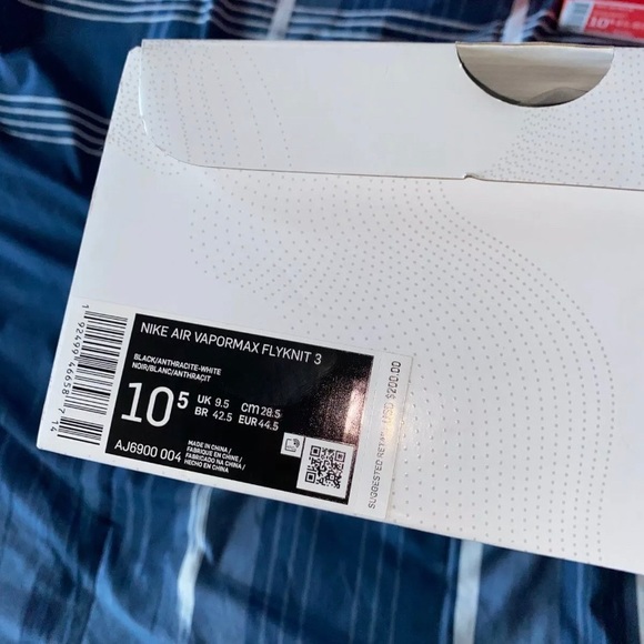 Nike Air Vapormax Flyknit 3 Triple Black - Picture 4 of 4